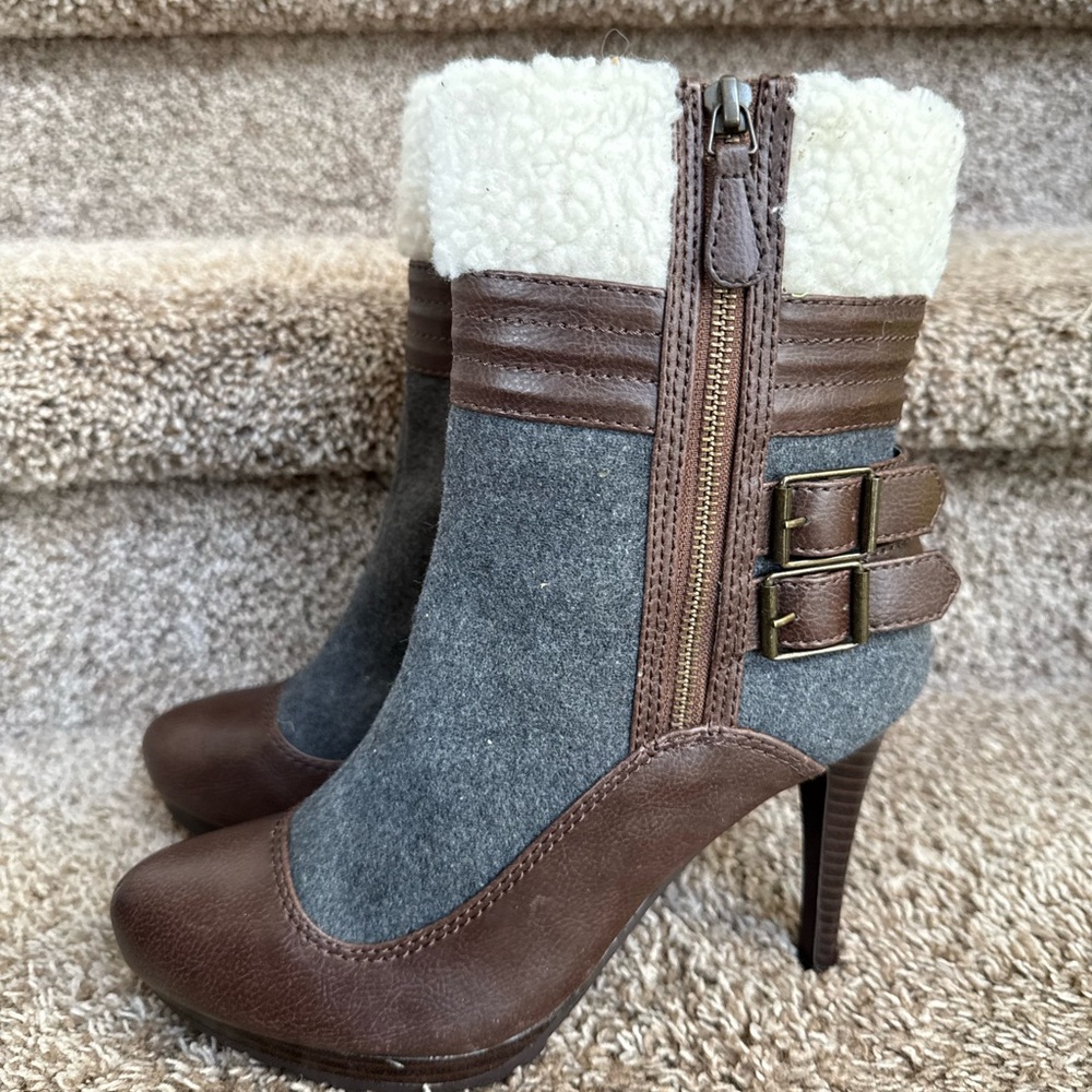 Elle Women's Faux Fur Lined Zip up Boots-